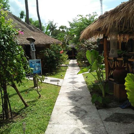 Tua Tua Keladi Bungalows Gili Islands Exterior photo