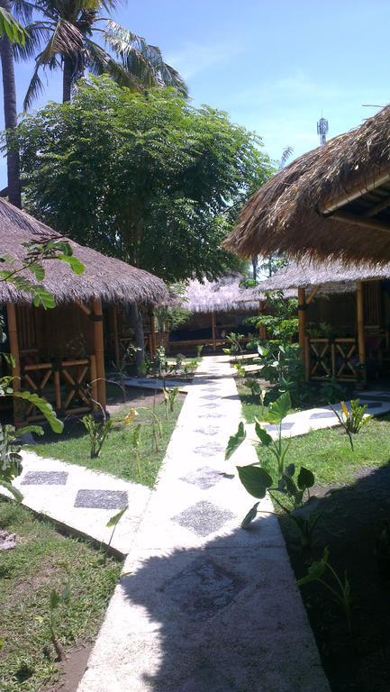 Tua Tua Keladi Bungalows Gili Islands Exterior photo