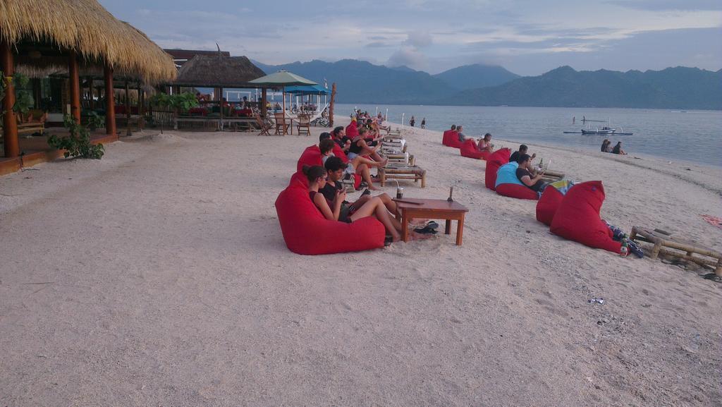 Tua Tua Keladi Bungalows Gili Islands Exterior photo